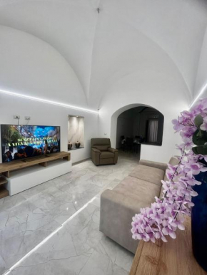 Leonardo Sicilian Casa 2